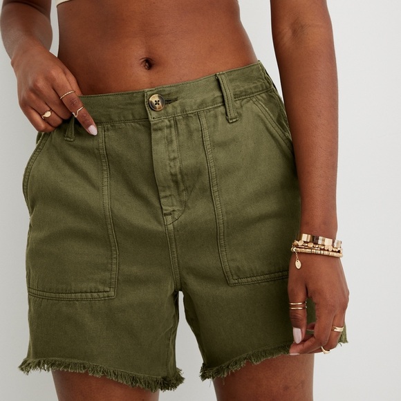 Aerie Olive Adventure Short - Picture 1 of 6